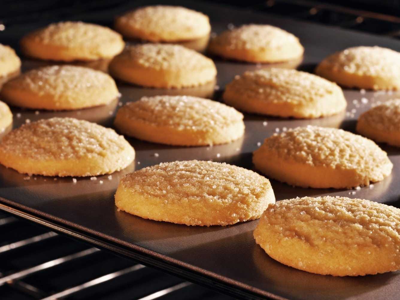 12 Baking Hacks That Will Seriously Improve Your Cookies ...